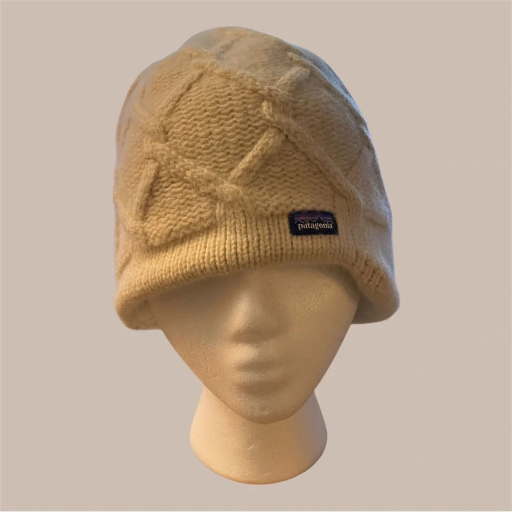 Patagonia Cream Wool Beanie Fleece Lined O/S EUC